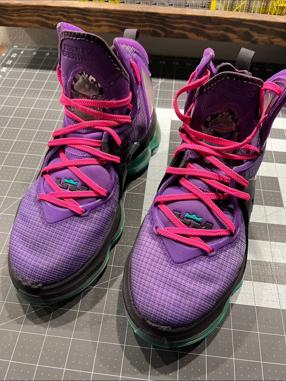 Men's Purple Athletic Sneakers with Pink Laces